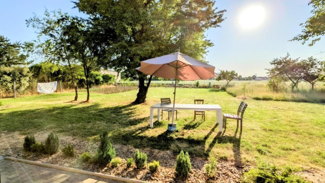 Appartement Prive Le Chardonnay, Jardin, Parking Buchères Buitenkant foto