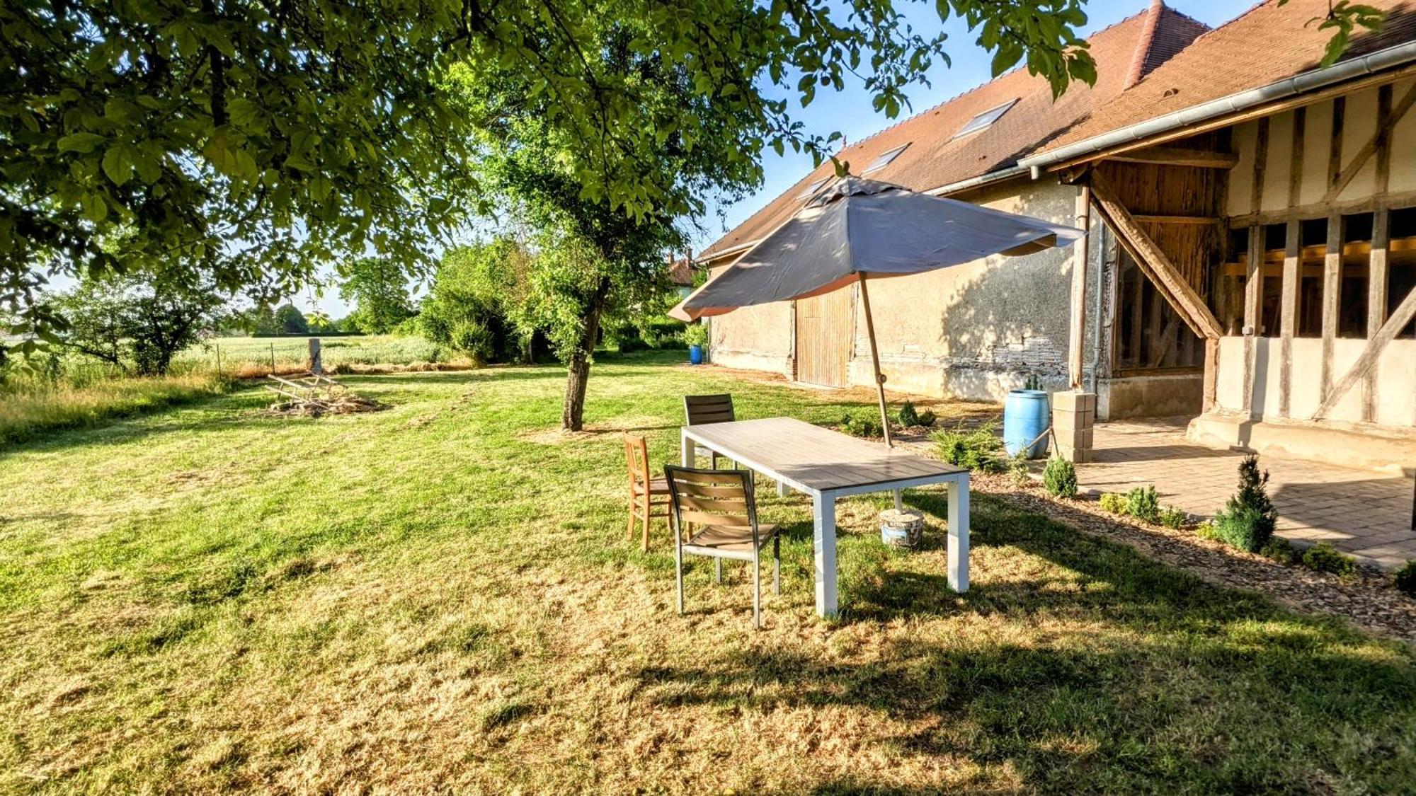 Appartement Prive Le Chardonnay, Jardin, Parking Buchères Buitenkant foto